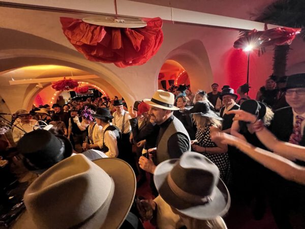 2025 Ball der Hüte © Herbert Öller